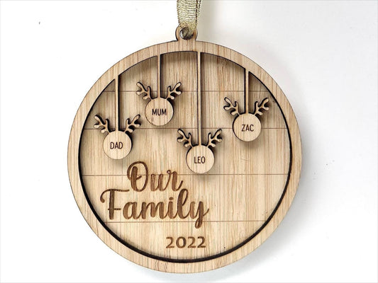 FAMILY REINDEER CHRISTMAS ORNAMENT