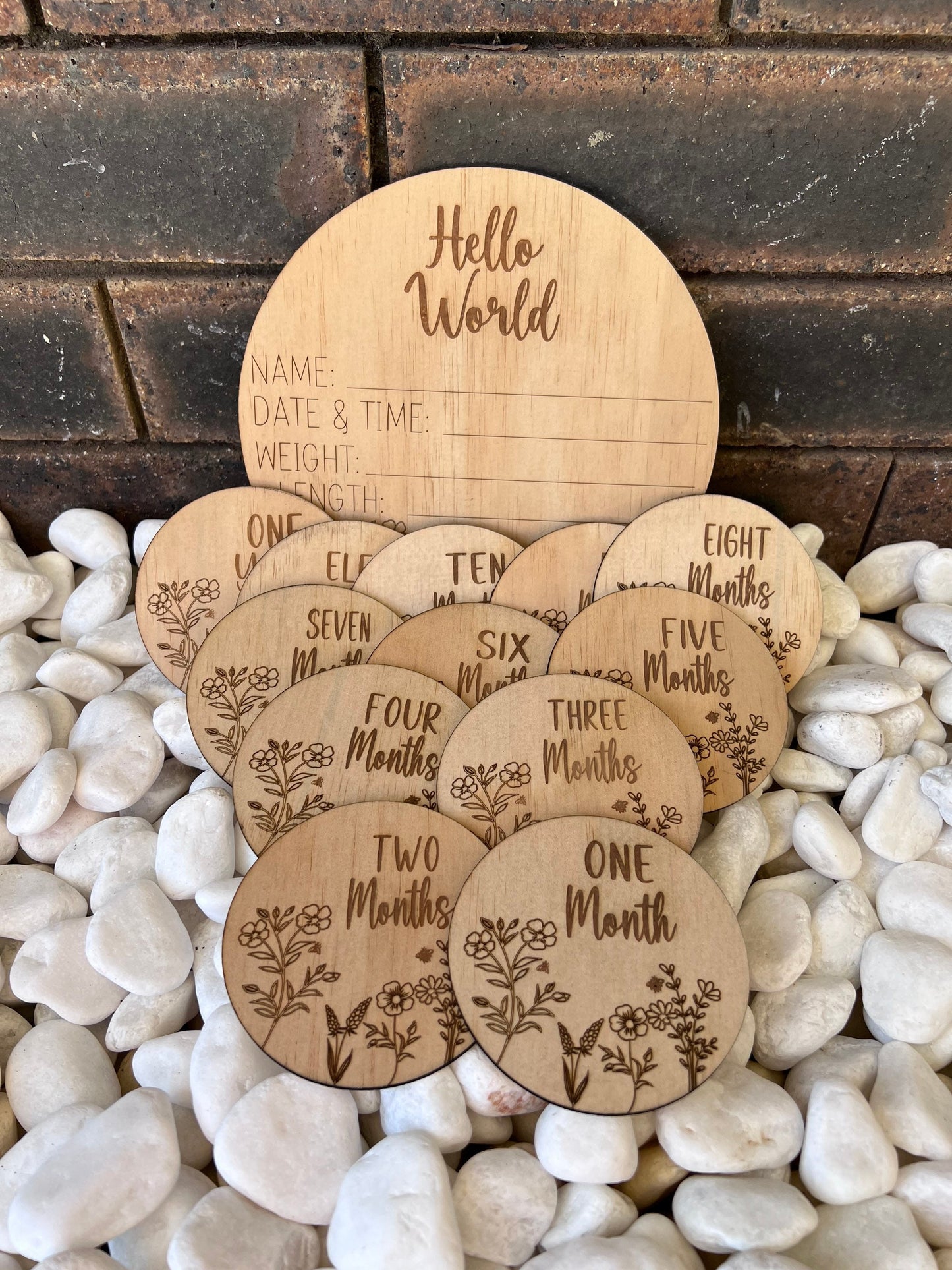 WOODEN BABY MILESTONE CARDS - FLOWERS